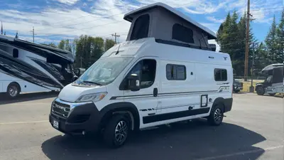 2027 Winnebago Solis photo 8
