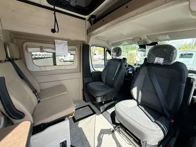 2027 Winnebago Solis photo 36