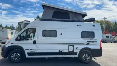 2027 Winnebago Solis photo 9