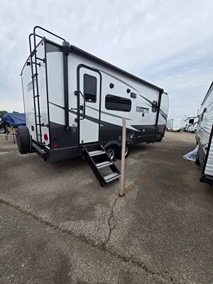 Used 2024 Forest River Rockwood Mini Lite 2205S