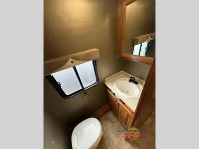 2013 Tiffin Motorhomes Allegro photo 13