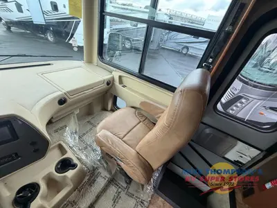2013 Tiffin Motorhomes Allegro photo 17