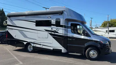 2026 Tiffin Motorhomes Wayfarer photo 5