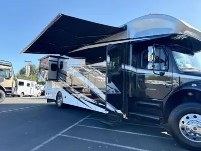 2027 Renegade Verona photo 12