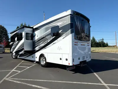 2027 Renegade Verona photo 7