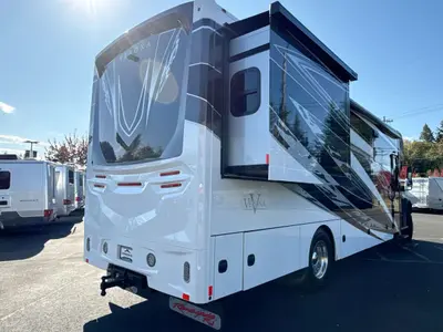 2027 Renegade Verona photo 9