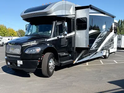 2027 Renegade Verona photo 5