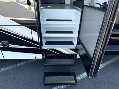 2027 Renegade Verona photo 14