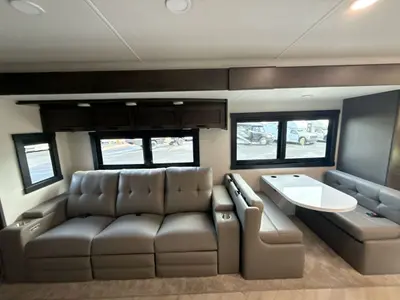 2027 Jayco Seneca photo 17
