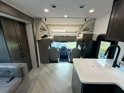 2027 Jayco Seneca photo 11
