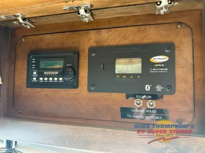 2019 Tiffin Motorhomes Allegro Breeze photo 21