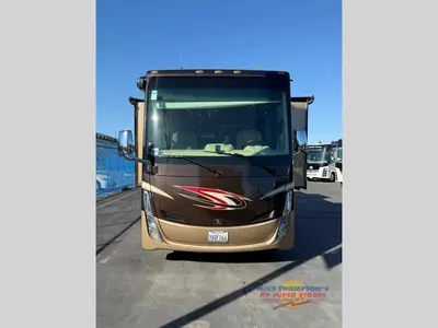 2019 Tiffin Motorhomes Allegro Breeze photo 2