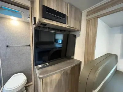 2021 Winnebago Micro Minnie photo 20