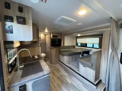 2021 Winnebago Micro Minnie photo 10