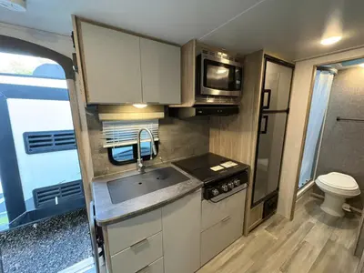 2021 Winnebago Micro Minnie photo 13
