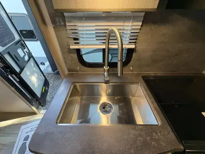 2021 Winnebago Micro Minnie photo 15