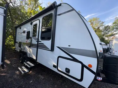 2021 Winnebago Micro Minnie photo 6