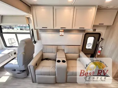 2027 Thor Motor Coach Palazzo photo 27