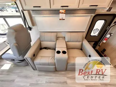 2027 Thor Motor Coach Palazzo photo 29
