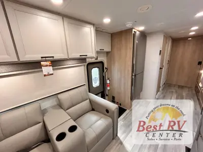 2027 Thor Motor Coach Palazzo photo 31