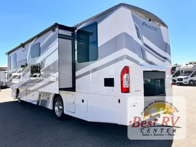 2027 Thor Motor Coach Palazzo photo 5