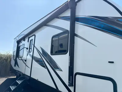 2019 Coachmen Adrenaline photo 12