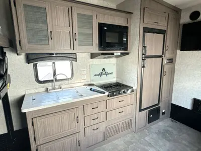 2019 Coachmen Adrenaline photo 27