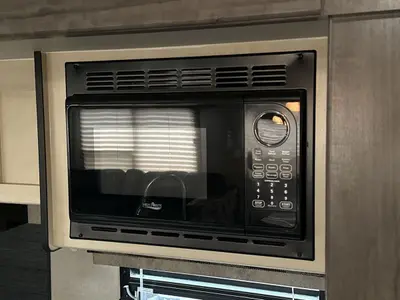 2019 Winnebago Minnie Plus photo 38
