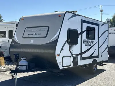 2018 K-Z Escape photo 5