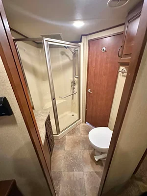 2015 LIFESTYLE CAMPERS LUXURY photo 13