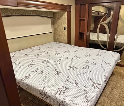 2015 LIFESTYLE CAMPERS LUXURY photo 10