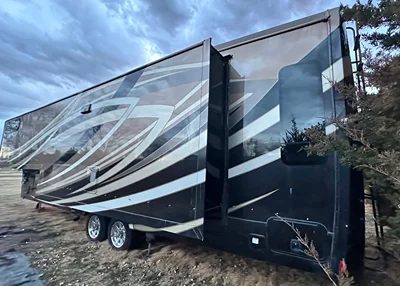 2015 LIFESTYLE CAMPERS LUXURY photo 15