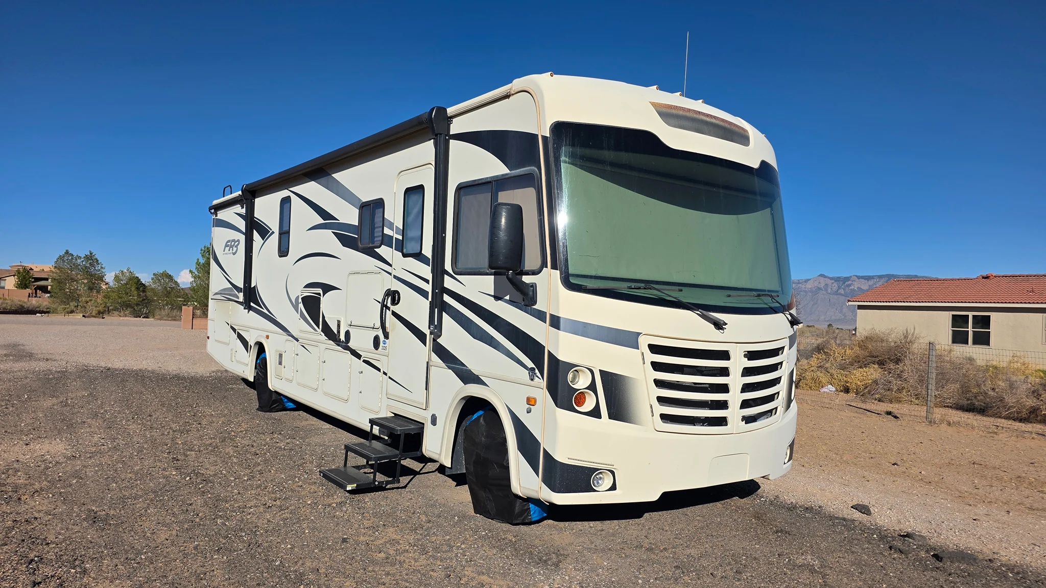 2020 FOREST RIVER FR3 exterior