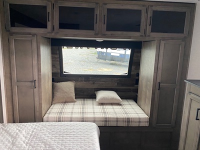 2025 VENTURE RV SPORTTREK TOURING photo 11