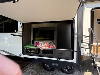2025 VENTURE RV SPORTTREK TOURING photo 6