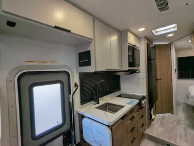 2027 Thor Motor Coach Four Winds photo 18