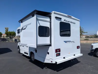 2027 Thor Motor Coach Four Winds photo 6