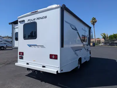 2027 Thor Motor Coach Four Winds photo 8
