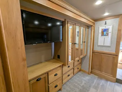 2023 Tiffin Motorhomes Allegro Red photo 26