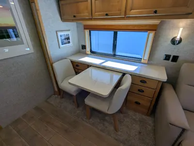 2023 Tiffin Motorhomes Allegro Red photo 18