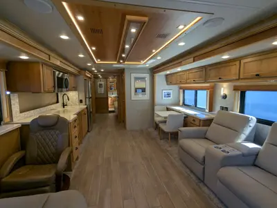 2023 Tiffin Motorhomes Allegro Red photo 10