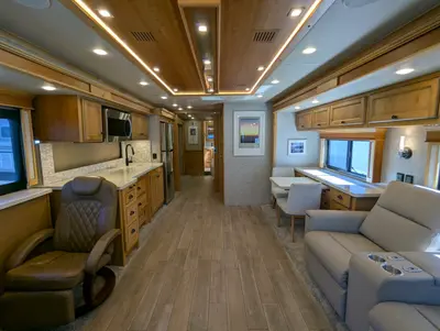 2023 Tiffin Motorhomes Allegro Red photo 11