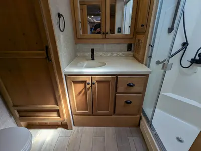 2023 Tiffin Motorhomes Allegro Red photo 30