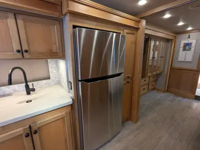 2023 Tiffin Motorhomes Allegro Red photo 20