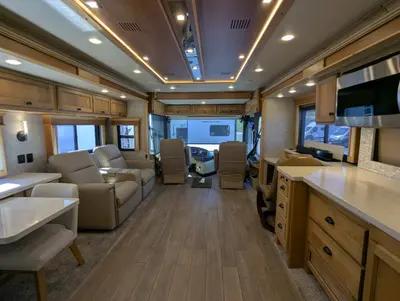 2023 Tiffin Motorhomes Allegro Red photo 40
