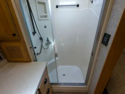 2023 Tiffin Motorhomes Allegro Red photo 35