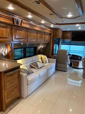 2016 TIFFIN MOTORHOMES PHAETON photo 6