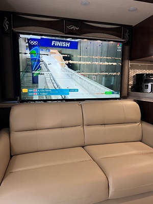 2018 TIFFIN MOTORHOMES PHAETON photo 10