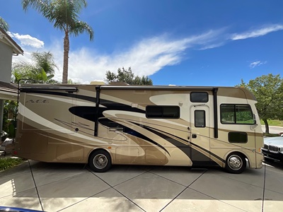 2013 THOR MOTOR COACH A.C.E. photo 5