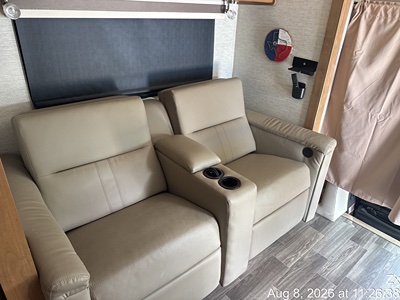 2020 TIFFIN MOTORHOMES WAYFARER photo 11